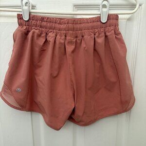 Lululemon Hotty Hot Shorts Sz 4 Tall, 4"